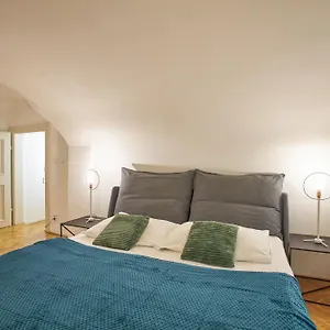 Lazenska N4 4* Praga